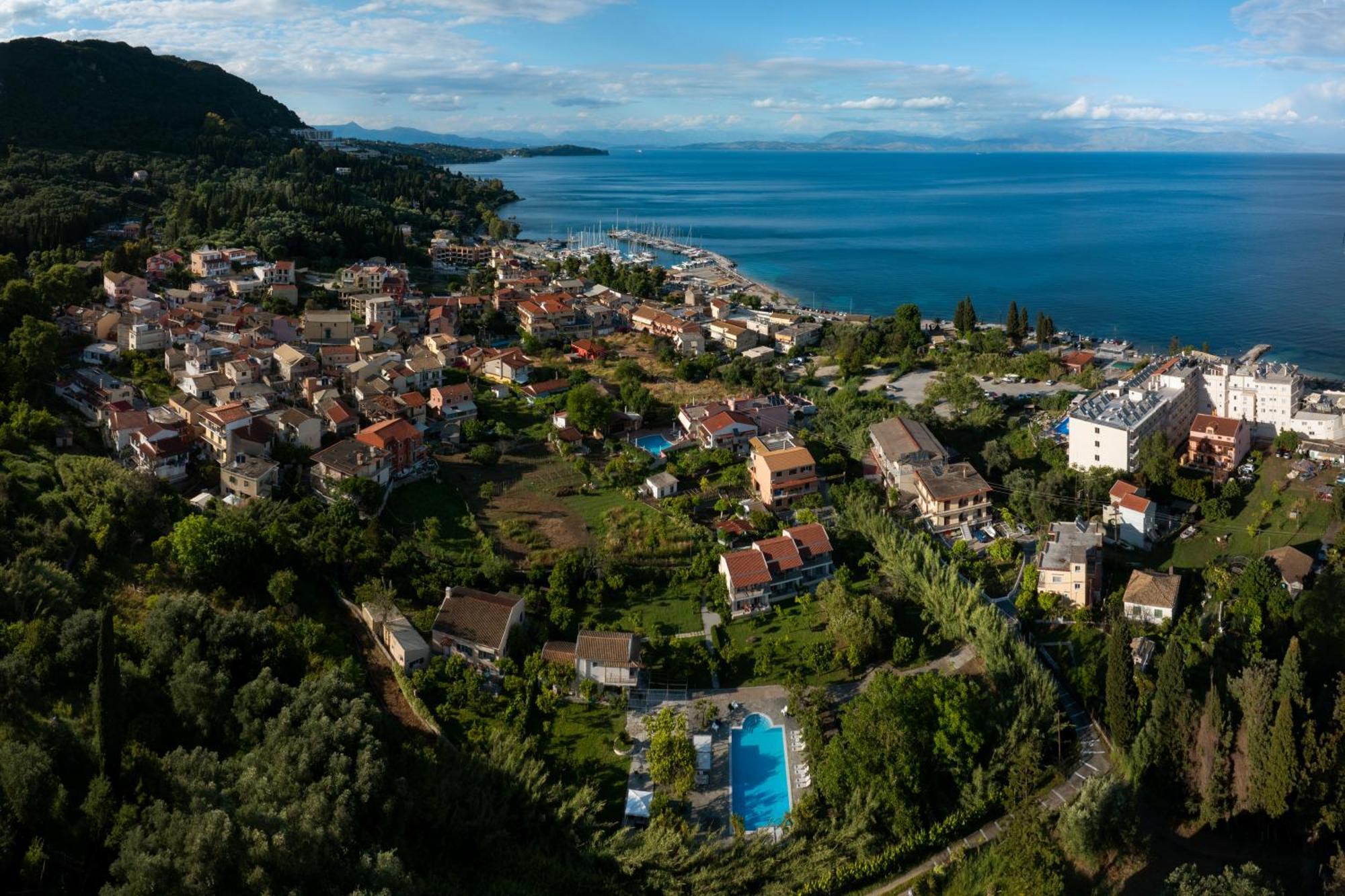Orange Grove Suites Mpenitses Eksteriør billede